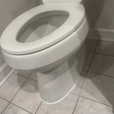 Toilet-Reset-and-Reseal-in-Darien-IL 5